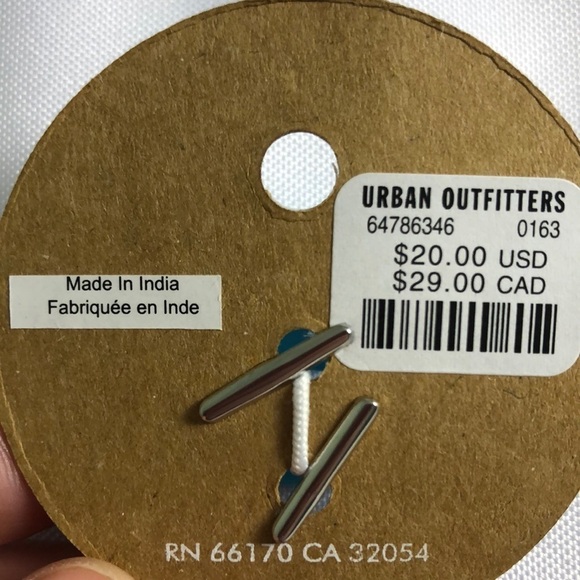 🤎 7 🤎 NWT UO Rings Jewelry Turquoise Blue Heavy Lacquer Finish Butterfly - Picture 4 of 4